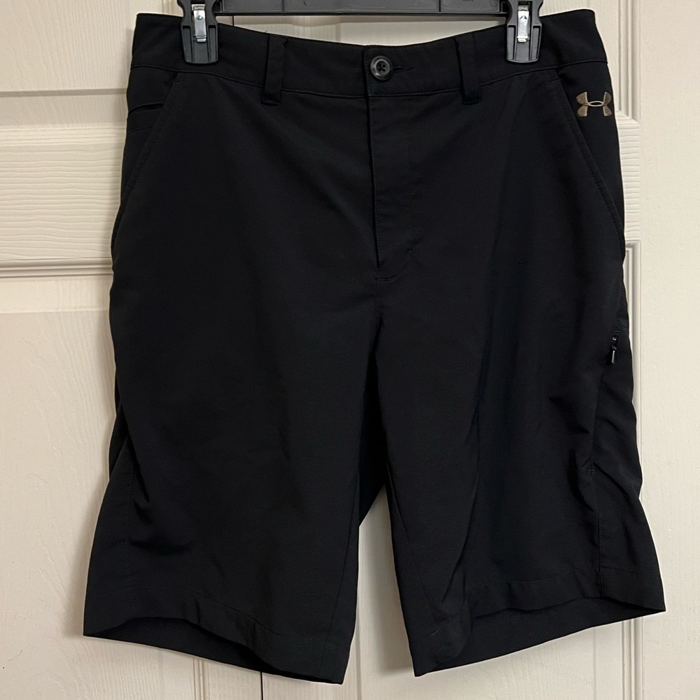 Under Armour Men’s Black Athletic 30 Shorts